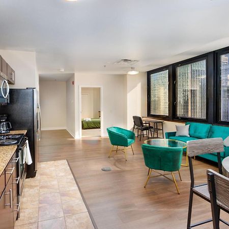 Luxe City Views Prime Location 24-7 Parking Gym Lounge Pittsburgh Exterior photo